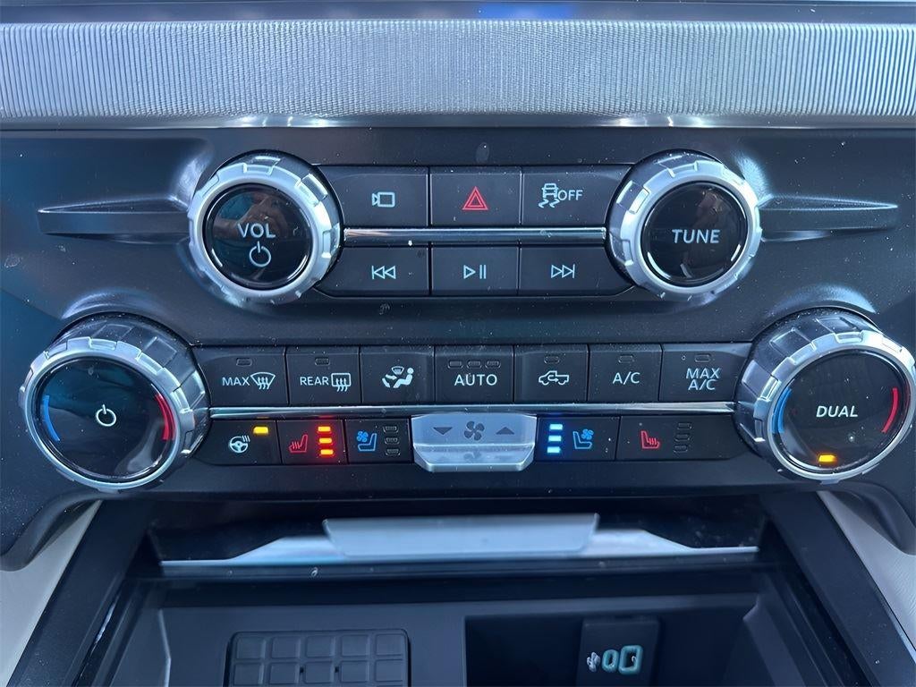 2025 Ford Super Duty F-350 SRW Platinum