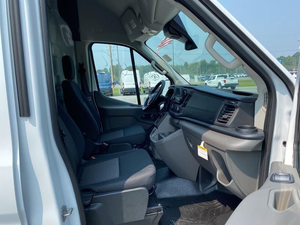 2025 Ford Transit Cargo Van Base