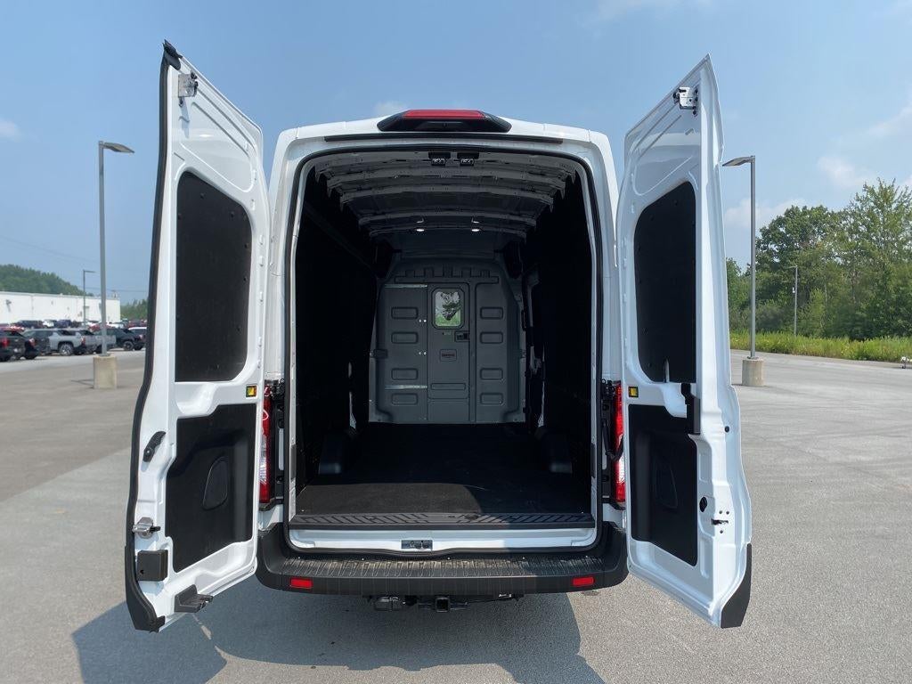 2025 Ford Transit Cargo Van Base