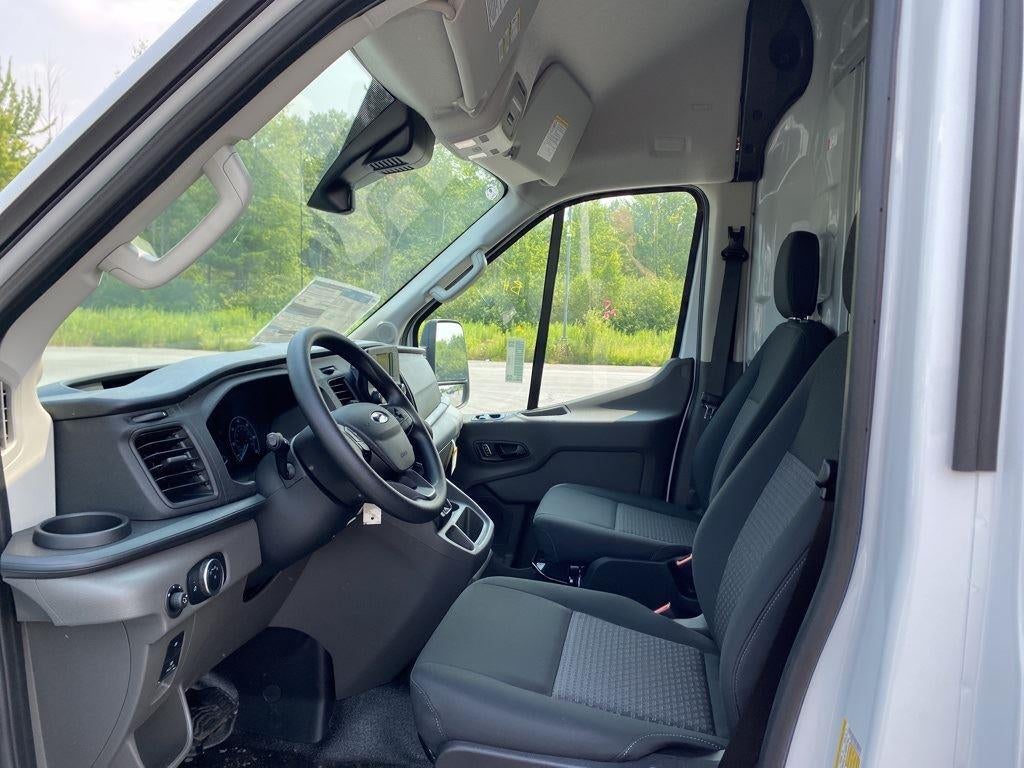 2025 Ford Transit Cargo Van Base