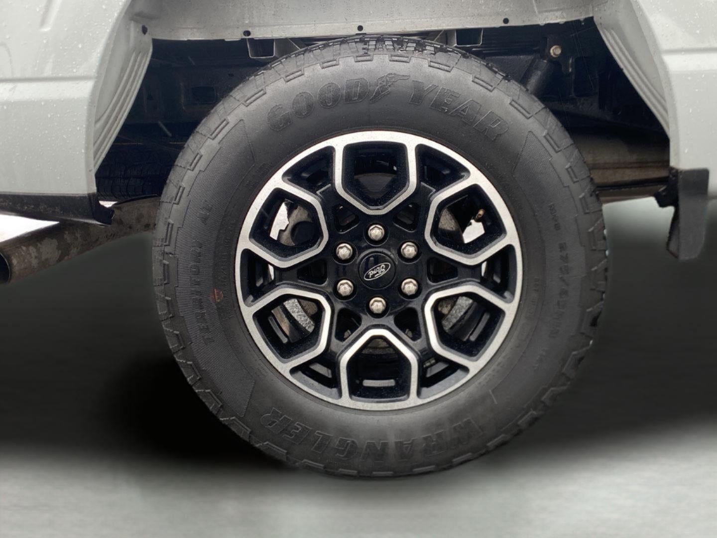 2023 Ford F-150 XL 4WD SuperCrew 5.5' Box