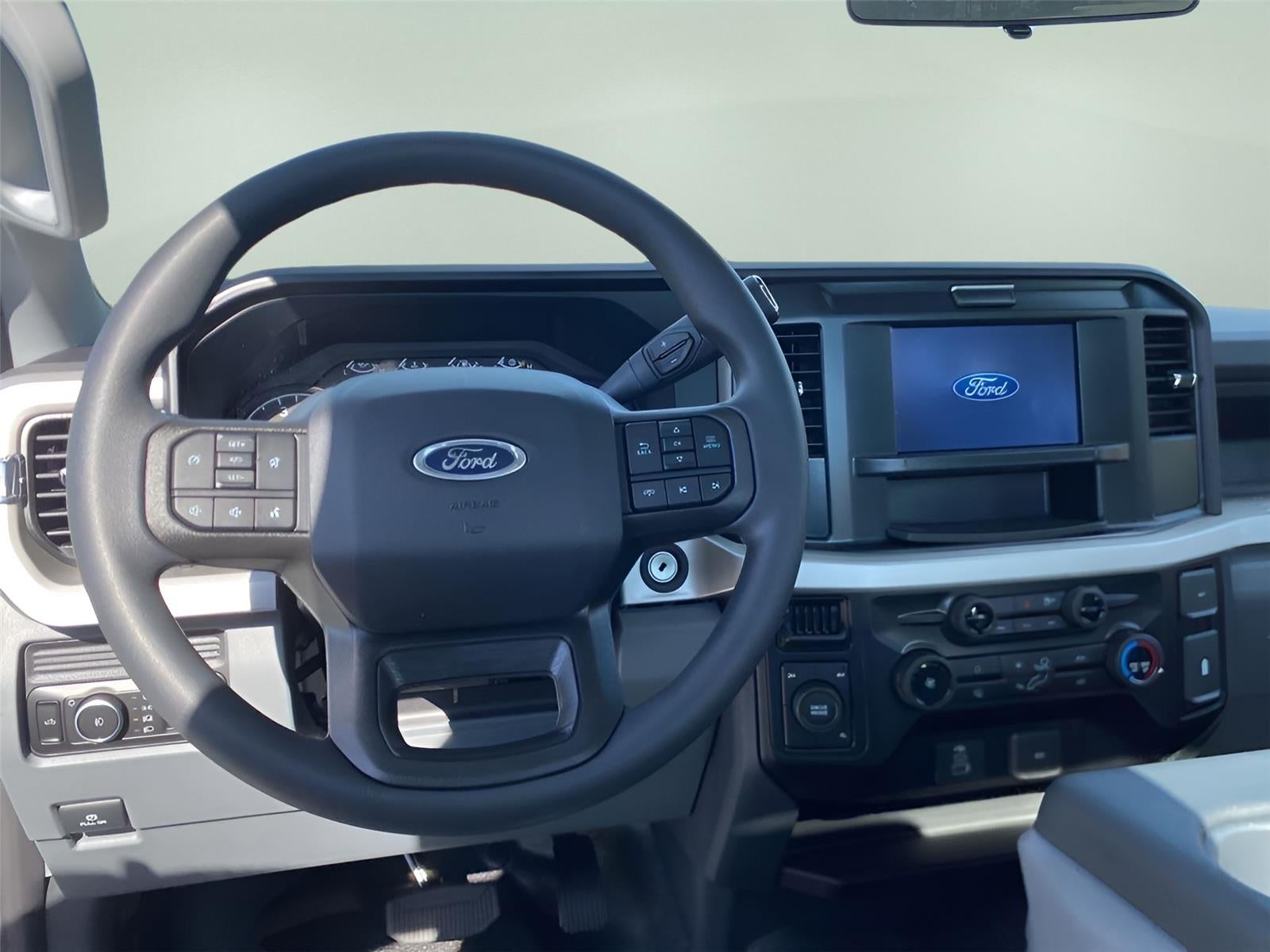 2026 Ford Super Duty F-350 SRW XL