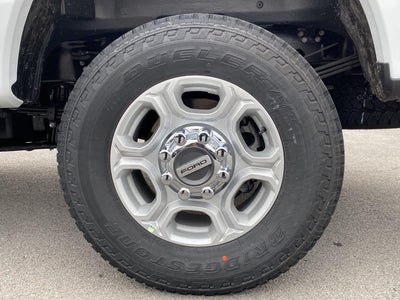 2026 Ford Super Duty F-350 XLT