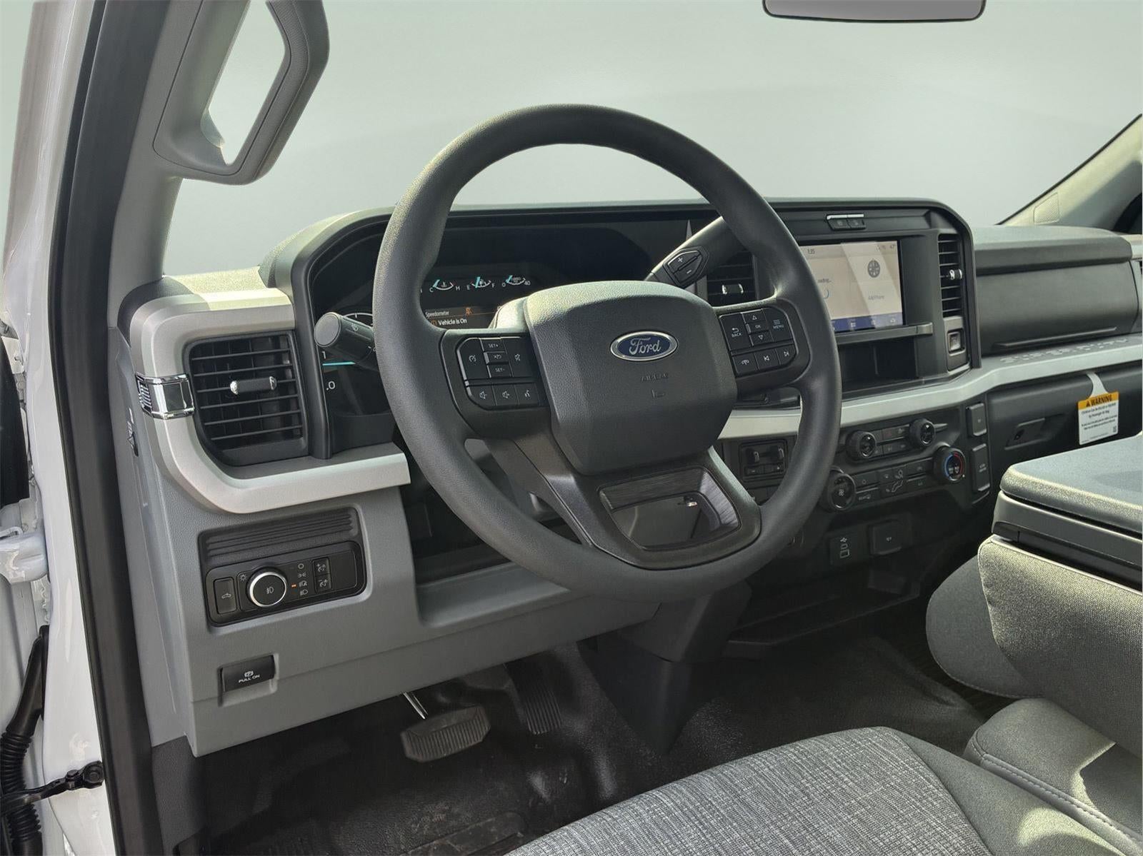 2026 Ford Super Duty F-350 XLT