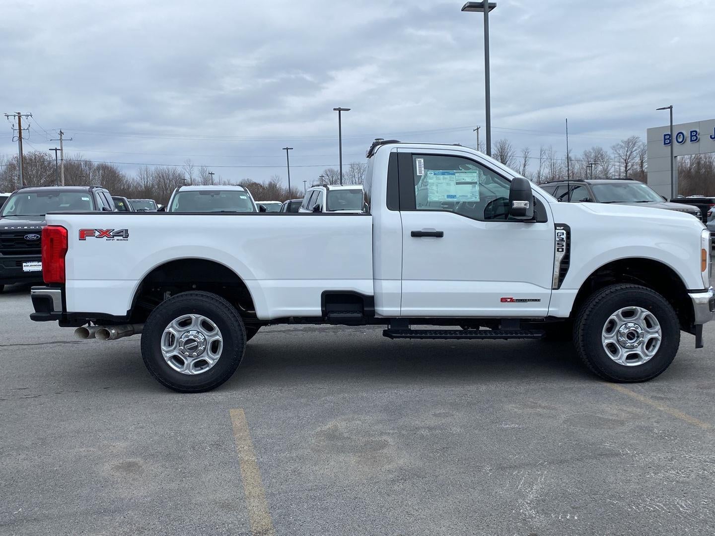 2026 Ford Super Duty F-350 XLT
