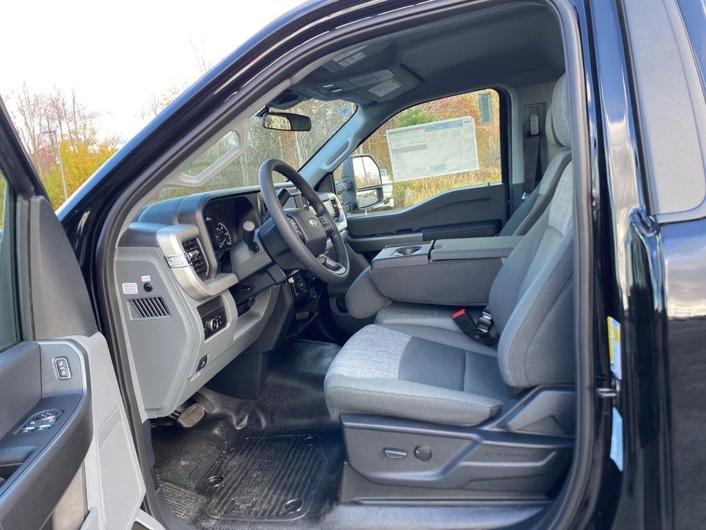 2026 Ford Super Duty F-350 XLT