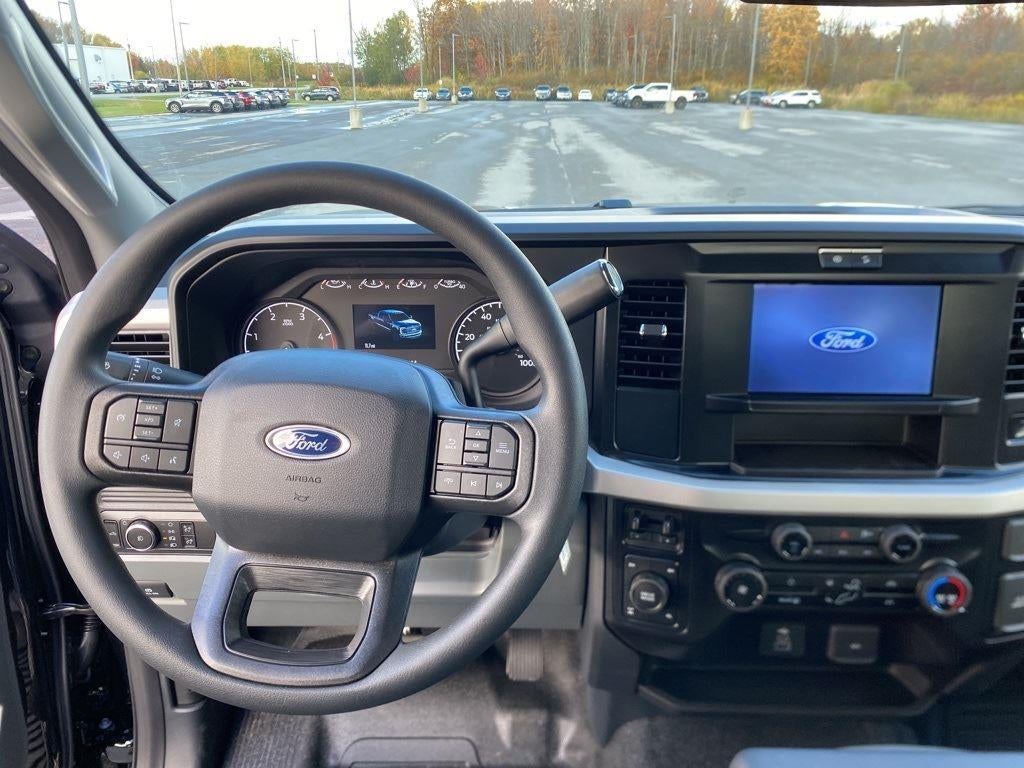 2026 Ford Super Duty F-350 XLT