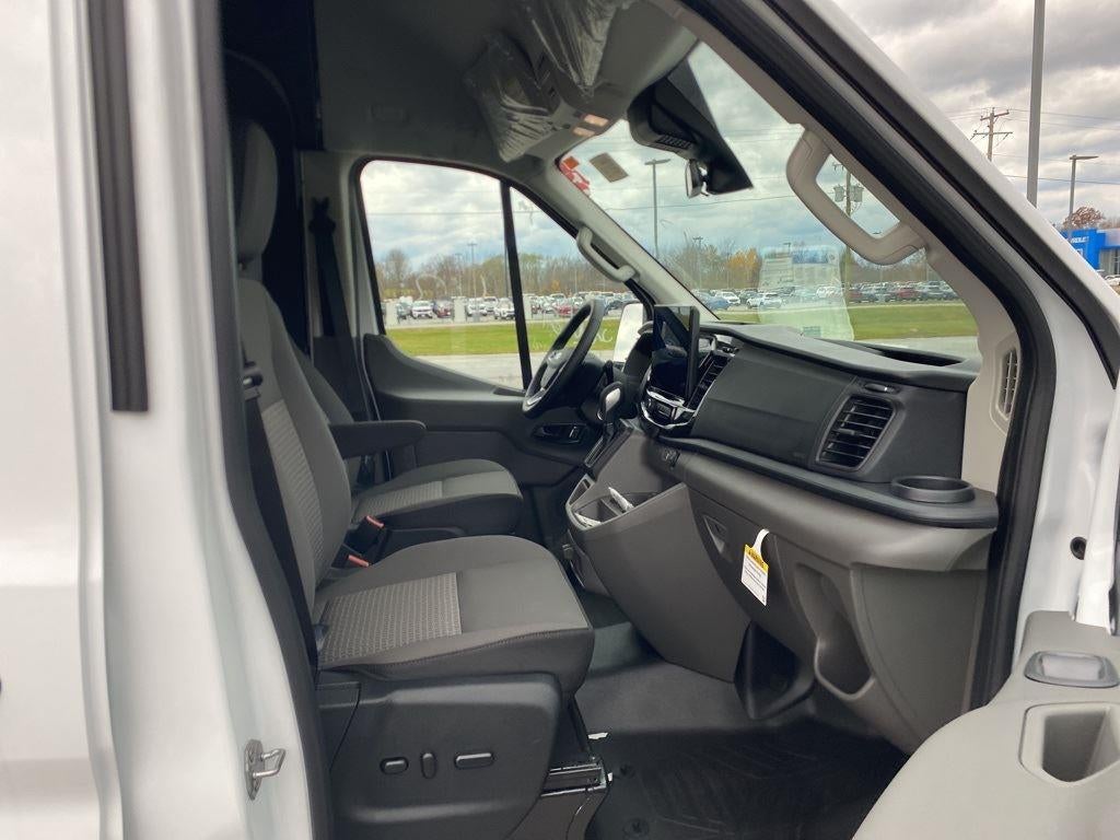 2025 Ford Transit Cargo Van Base