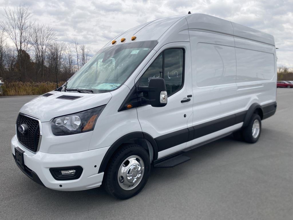 2025 Ford Transit Cargo Van Base