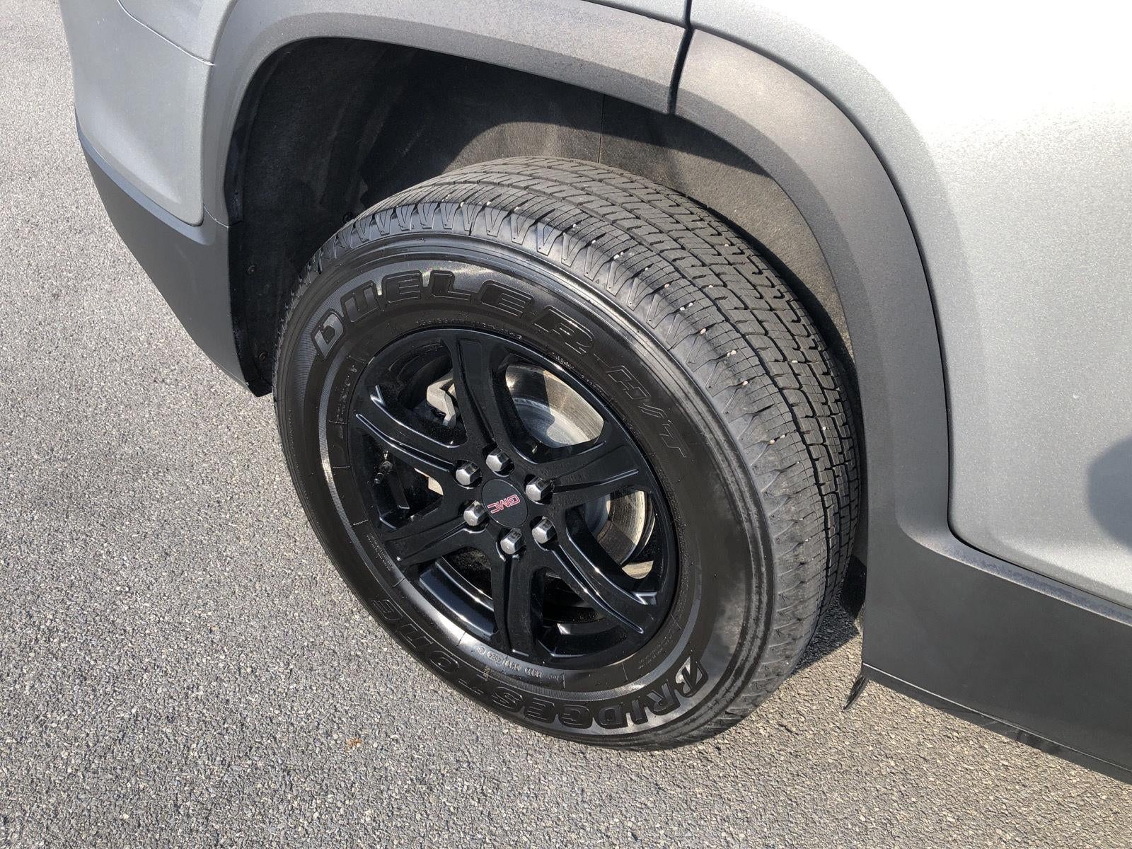 2023 GMC Acadia AT4