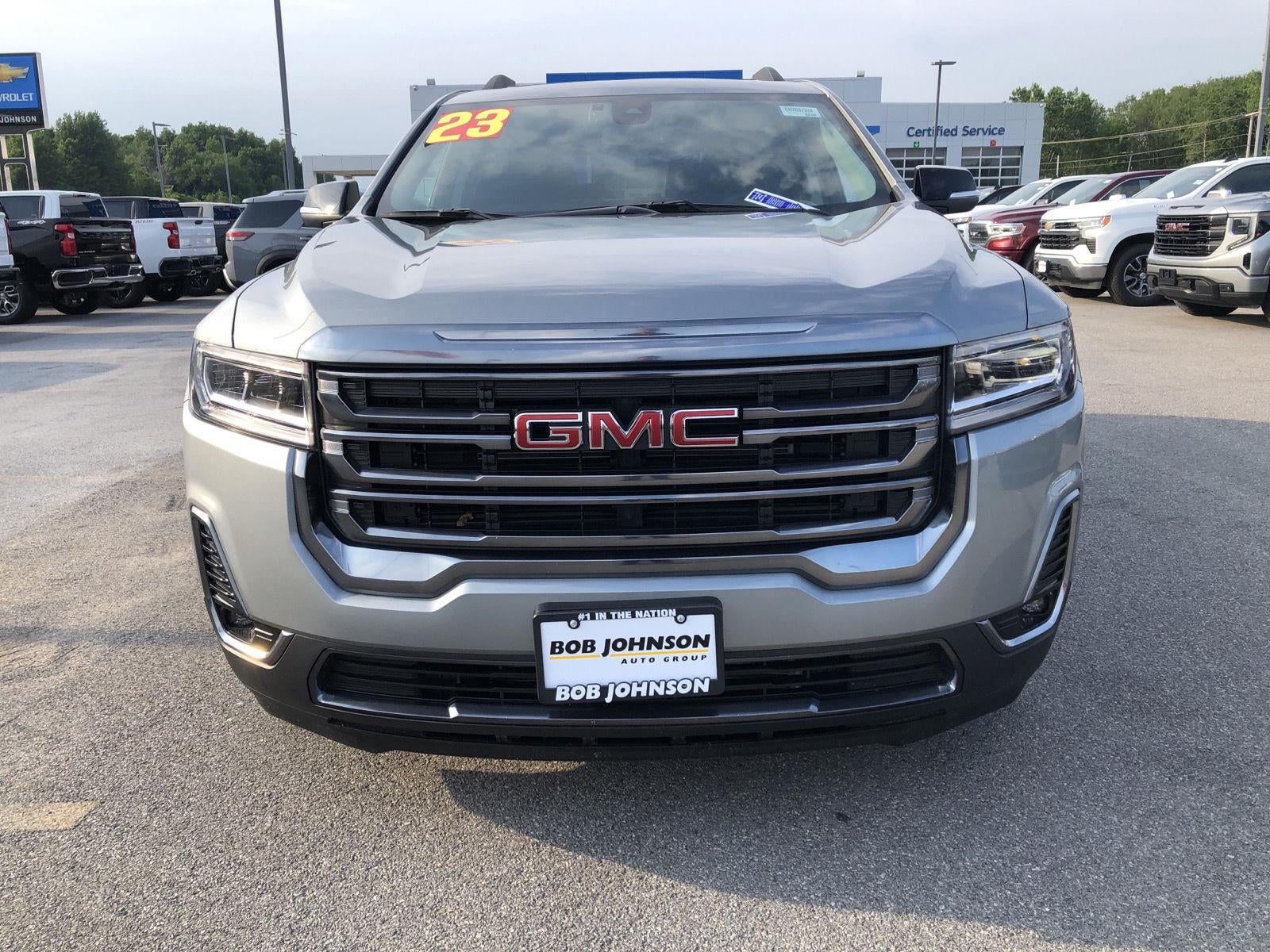 2023 GMC Acadia AT4