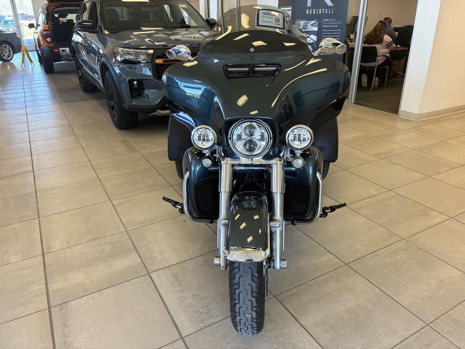 2020 HARLEY DAVIDSON tri glide Base