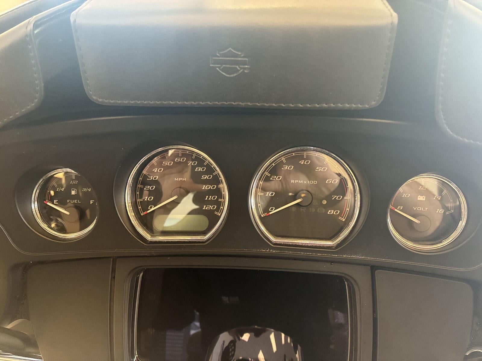 2020 HARLEY DAVIDSON tri glide Base