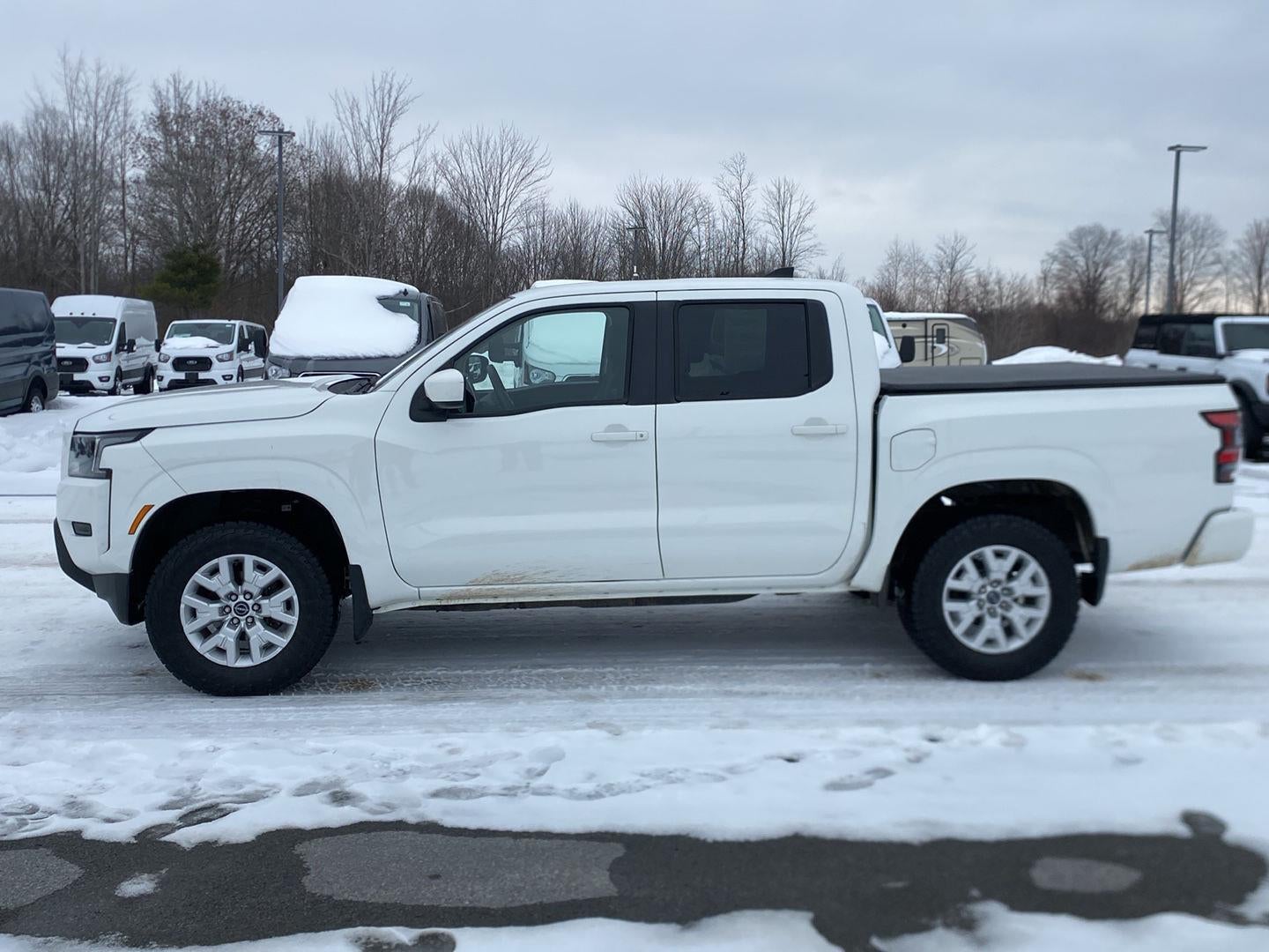 2023 Nissan Frontier SV