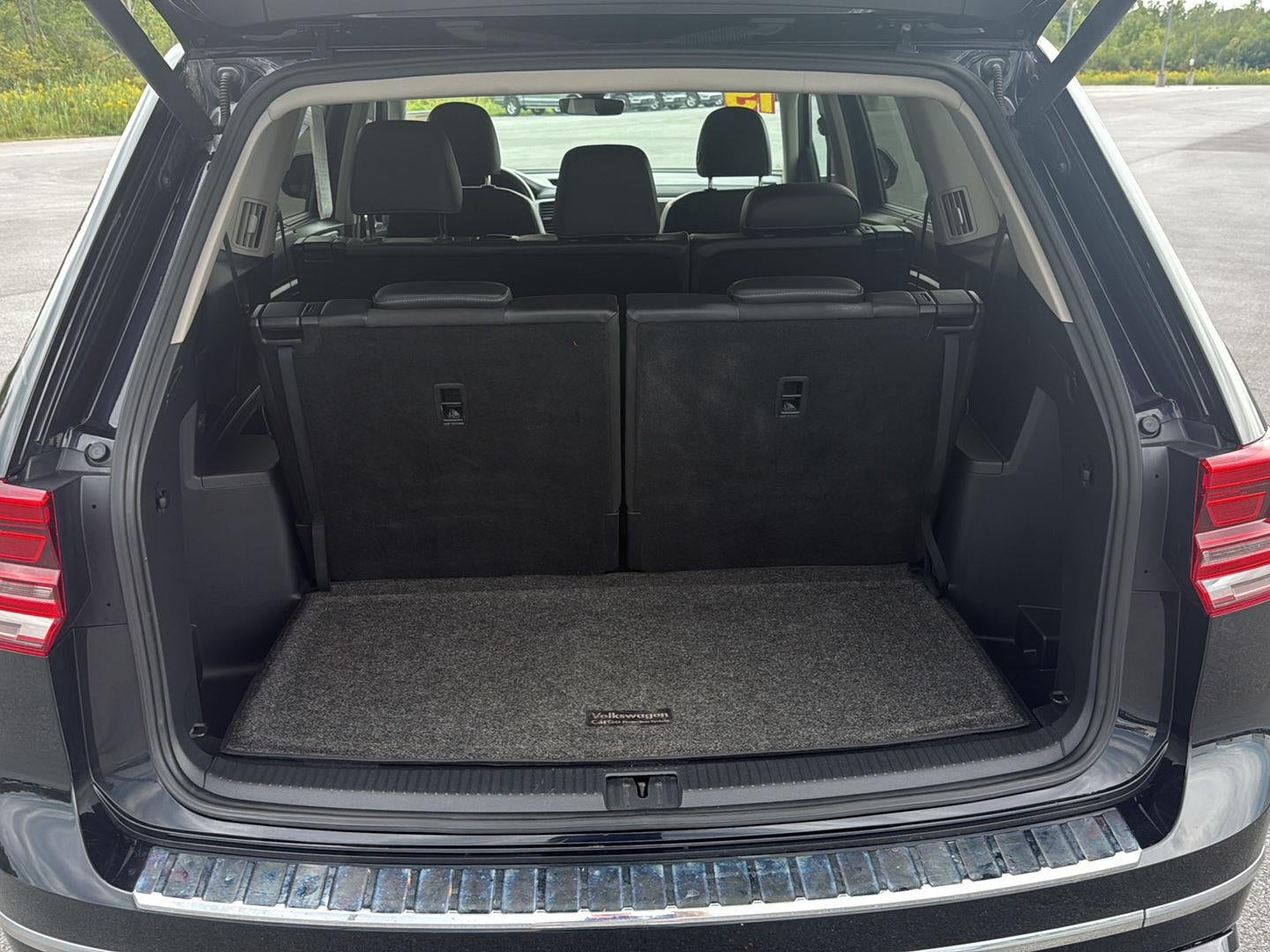 2019 Volkswagen Atlas 3.6L V6 SE w/Technology R-Line