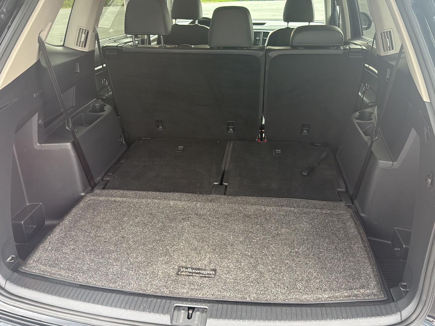 2019 Volkswagen Atlas 3.6L V6 SE w/Technology R-Line
