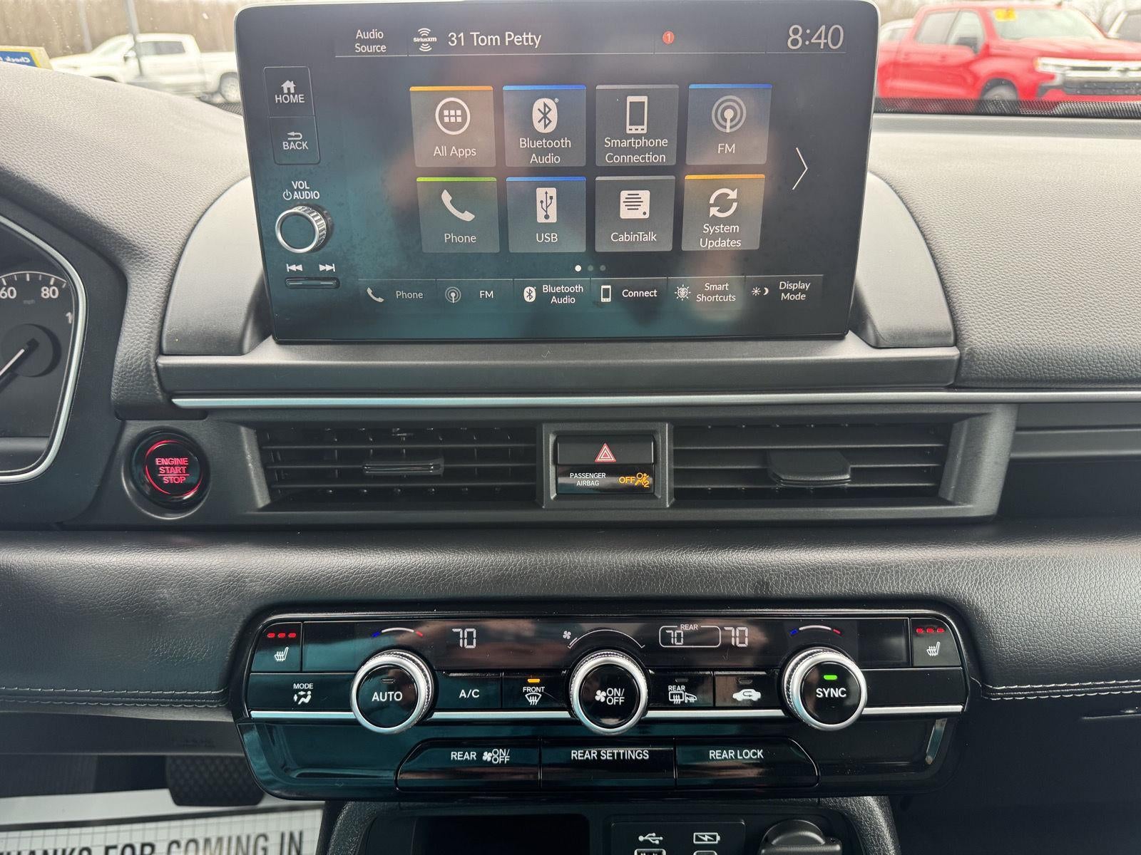 2023 Honda Pilot EX-L w/Rear Captain's Chairs