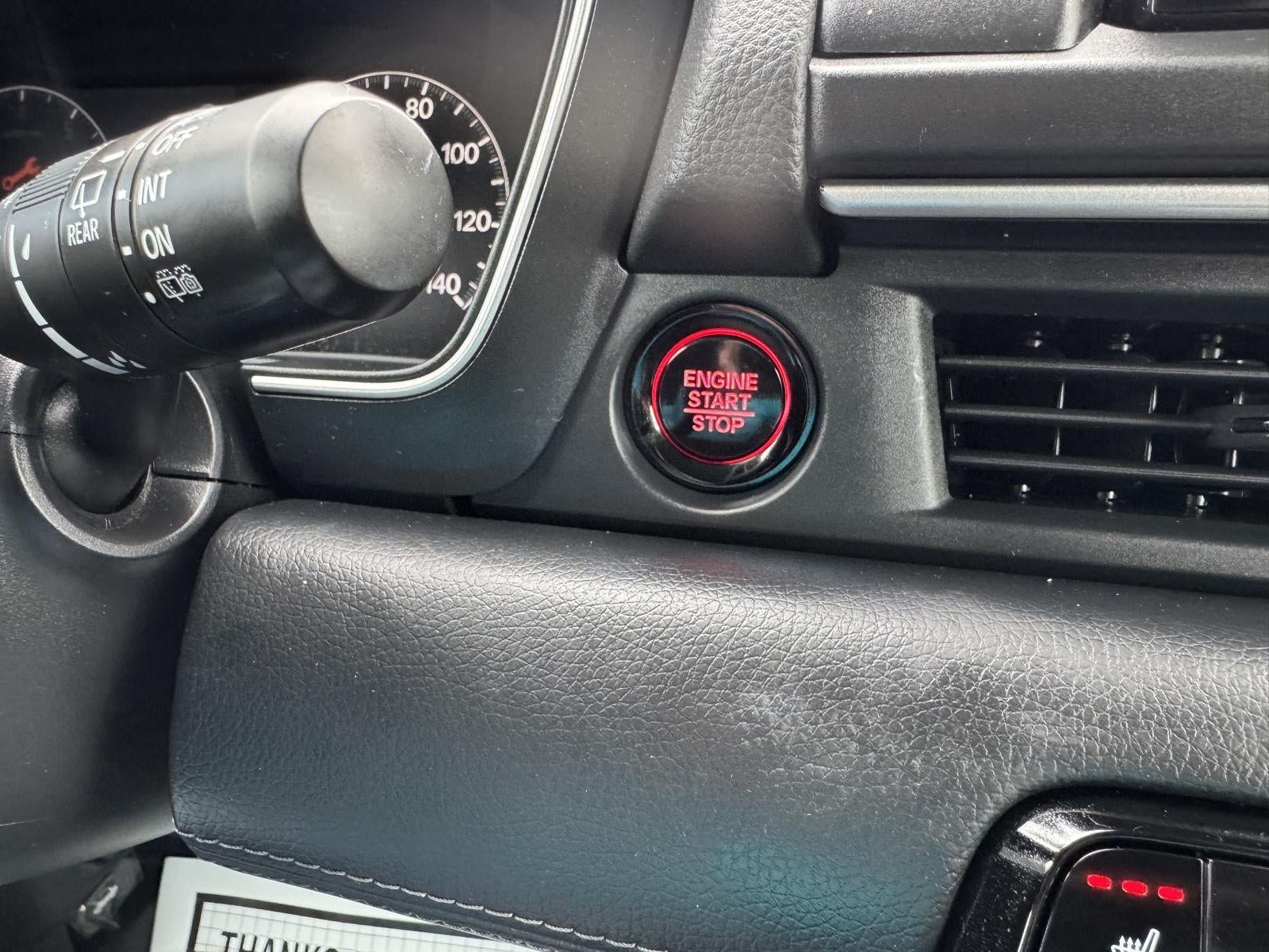 2023 Honda Pilot EX-L w/Rear Captain's Chairs