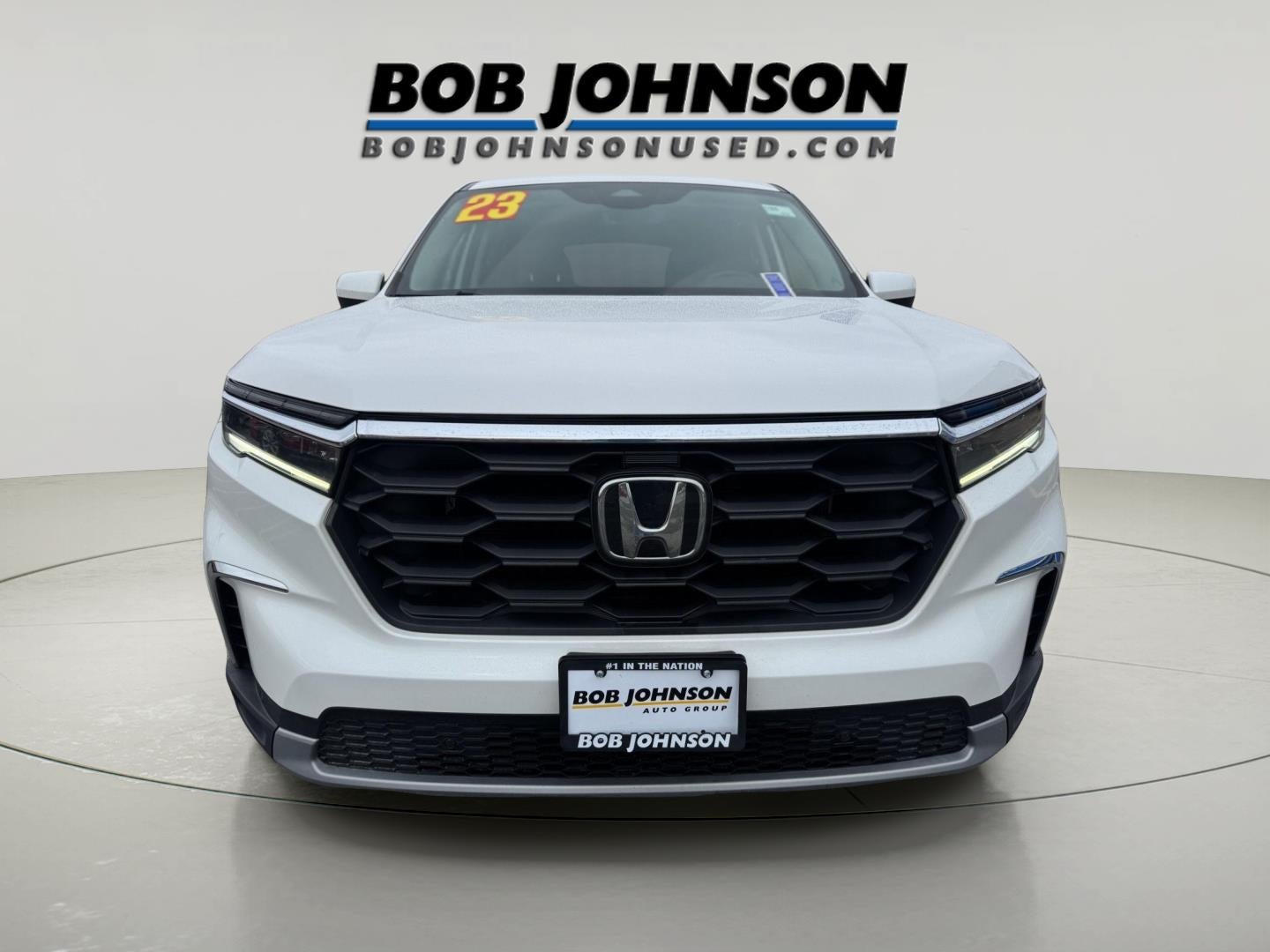 2023 Honda Pilot EX-L w/Rear Captain's Chairs