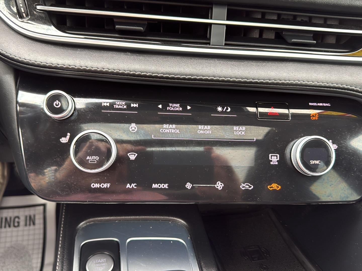 2024 INFINITI QX60 LUXE