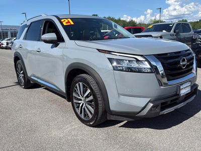 2022 Nissan Pathfinder Platinum