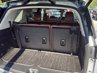 2022 Nissan Pathfinder Platinum