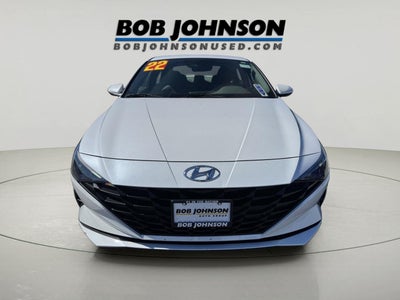 2022 Hyundai Elantra SE