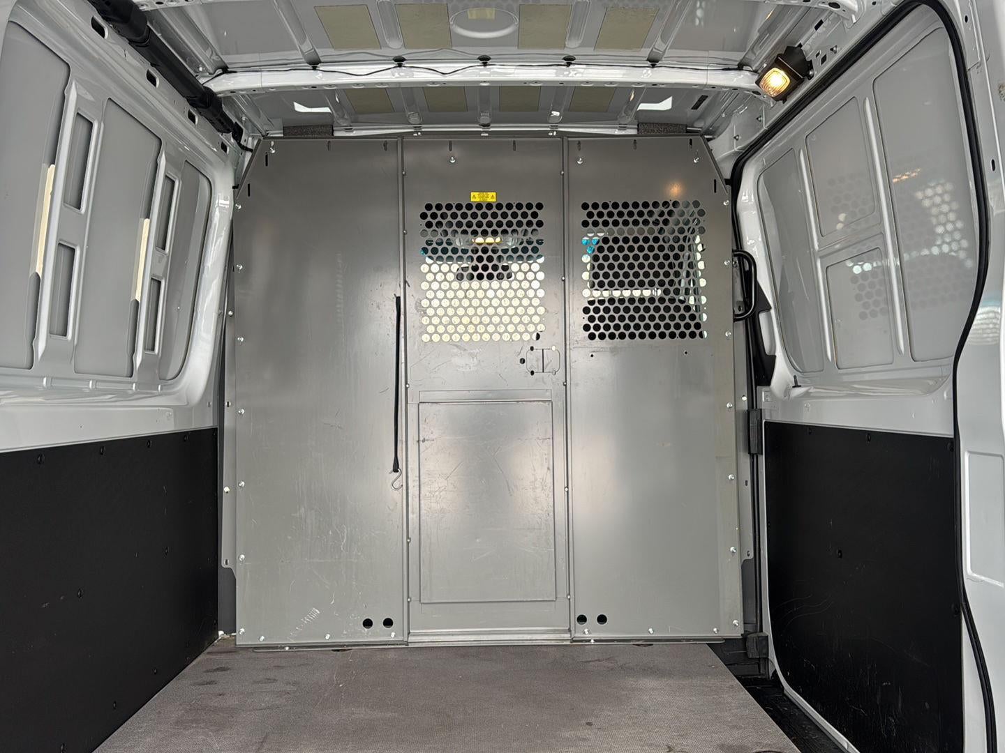 2022 Mercedes-Benz Sprinter Cargo Van 2500 Standard Roof V6 144 RWD