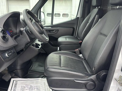 2022 Mercedes-Benz Sprinter Cargo Van 2500 Standard Roof V6 144 RWD