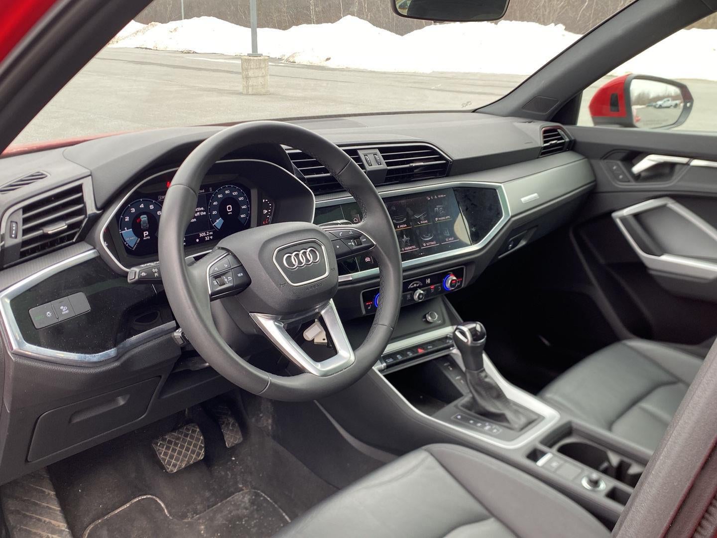 2025 Audi Q3 S line Premium