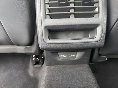 2024 Volkswagen Golf GTI SE