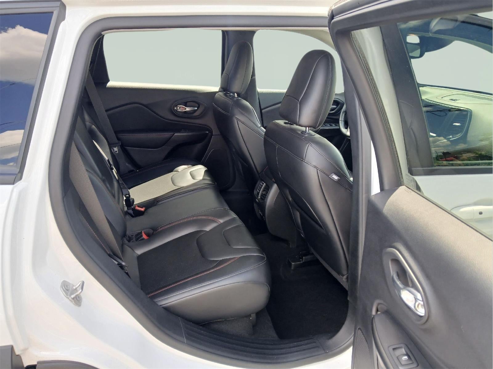 2021 Jeep CHEROKEE TRAILHAWK 4X4