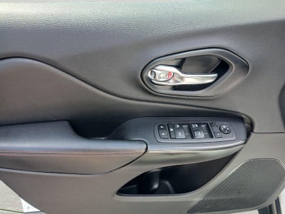 2021 Jeep CHEROKEE TRAILHAWK 4X4