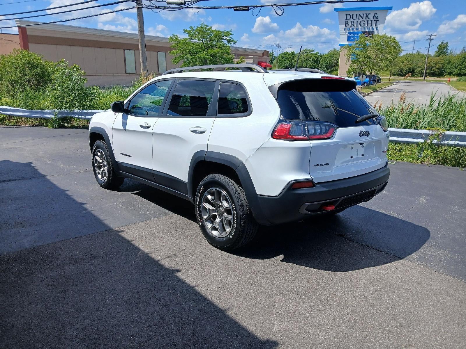 2021 Jeep CHEROKEE TRAILHAWK 4X4