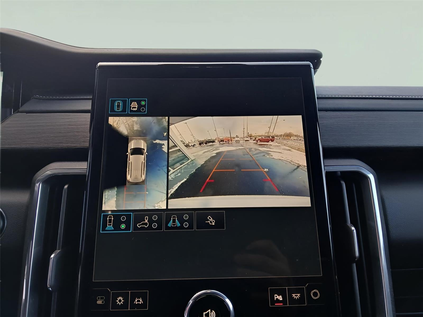 2025 GMC Acadia AWD Denali