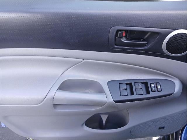 2015 Toyota TACOMA TRUCK