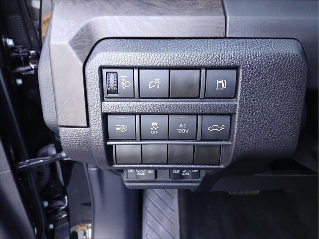 2025 Toyota Tacoma i-FORCE MAX Limited HV