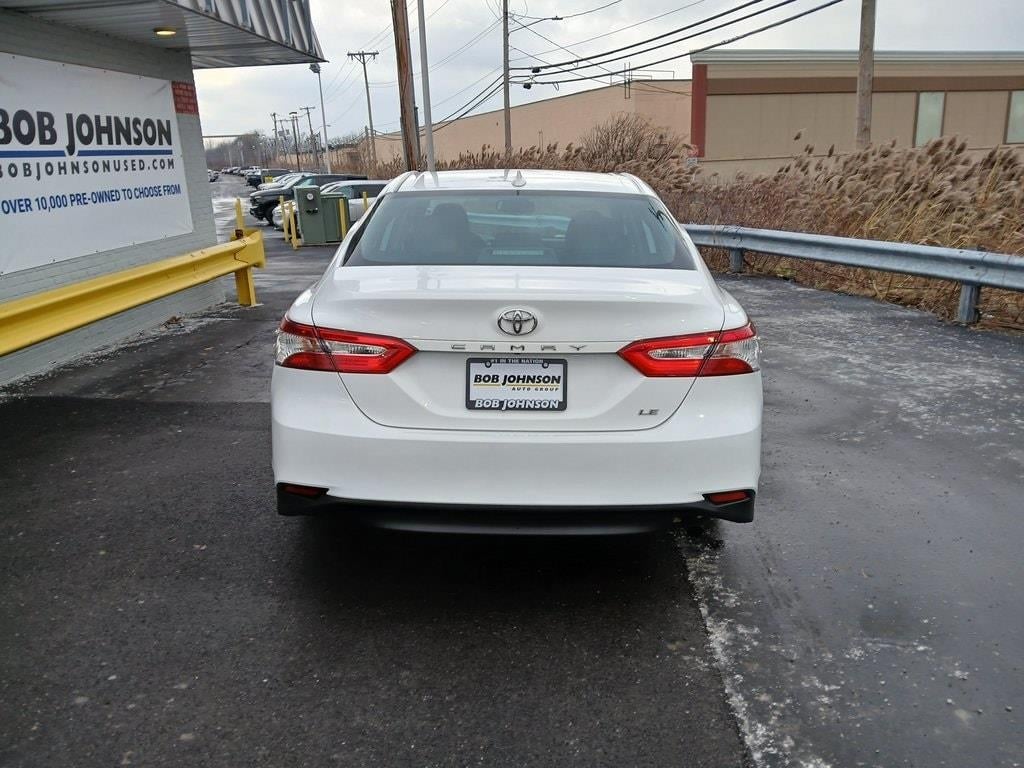 2019 Toyota CAMRY LE