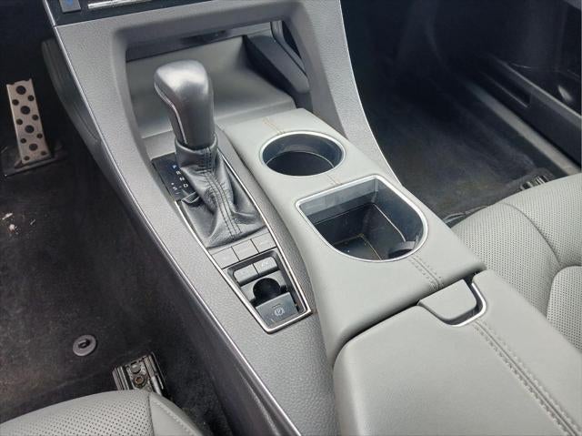 2019 Toyota Avalon Hybrid XSE