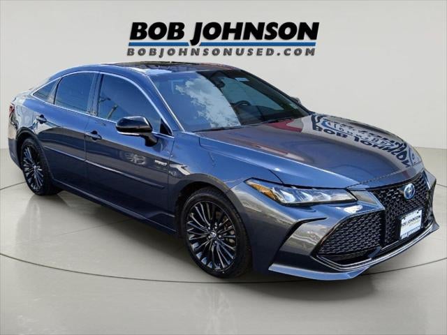 2019 Toyota Avalon Hybrid XSE