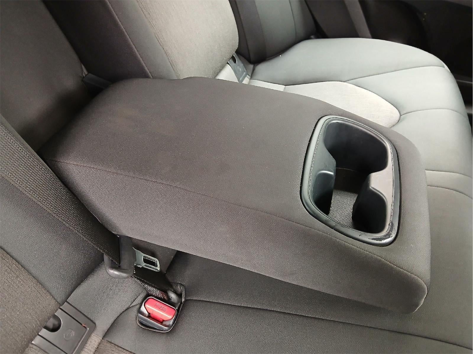 2022 Toyota Camry Hybrid LE