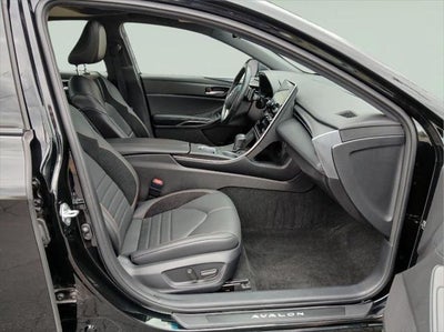 2022 Toyota AVALON HYBRID XSE Nightshade