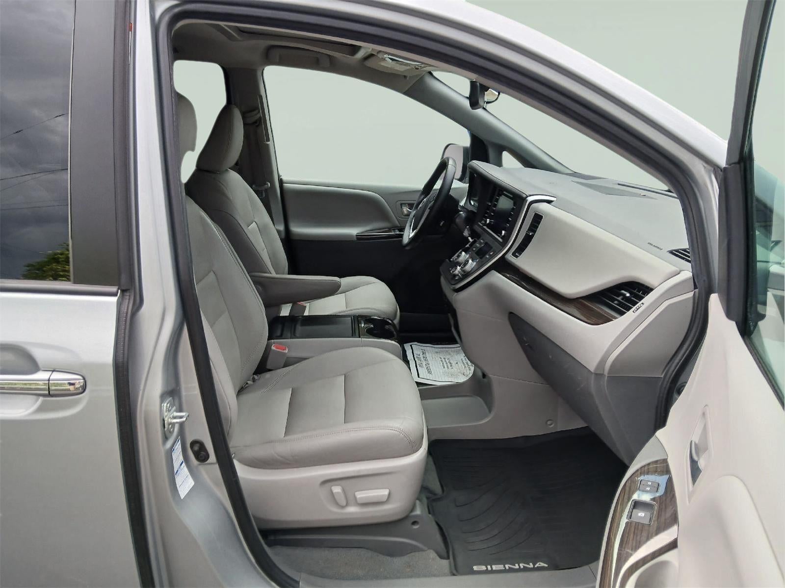 2020 Toyota Sienna XLE 7-Passenger