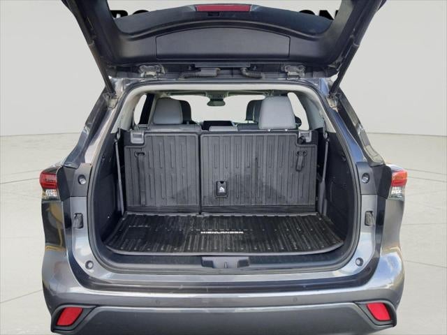 2022 Toyota Highlander Limited