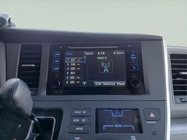 2015 Toyota SIENNA LE 3.5L LE 7-Passenger