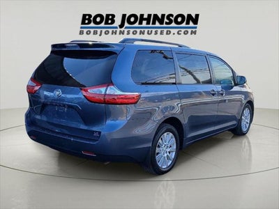 2015 Toyota SIENNA LE 3.5L LE 7-Passenger