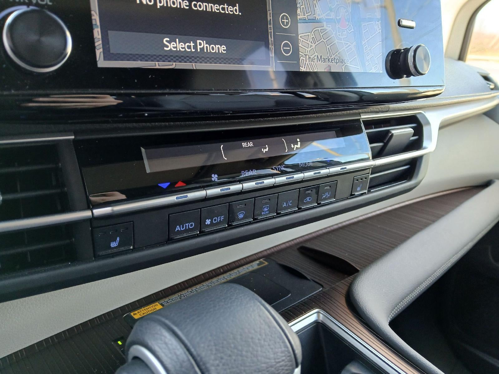 2024 Toyota SIENNA XLE AWD XLE 7-Passenger