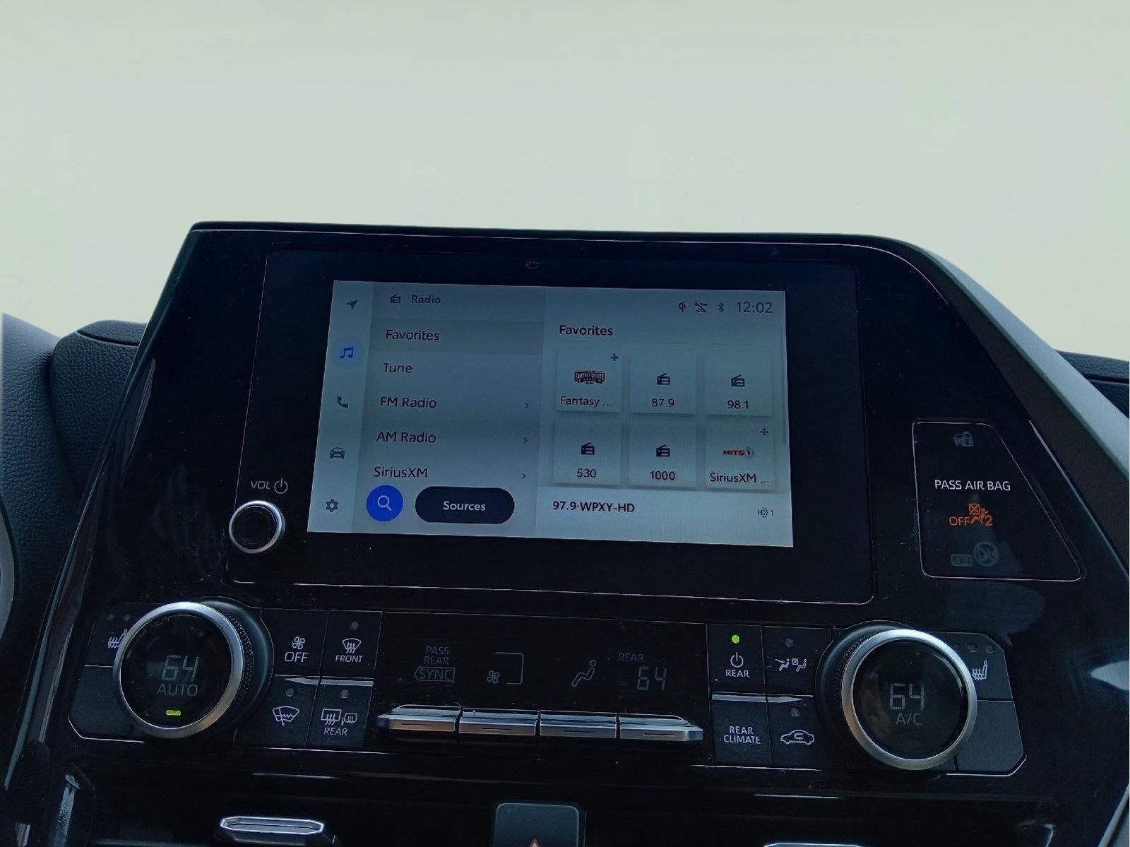 2023 Toyota Highlander Hybrid XLE