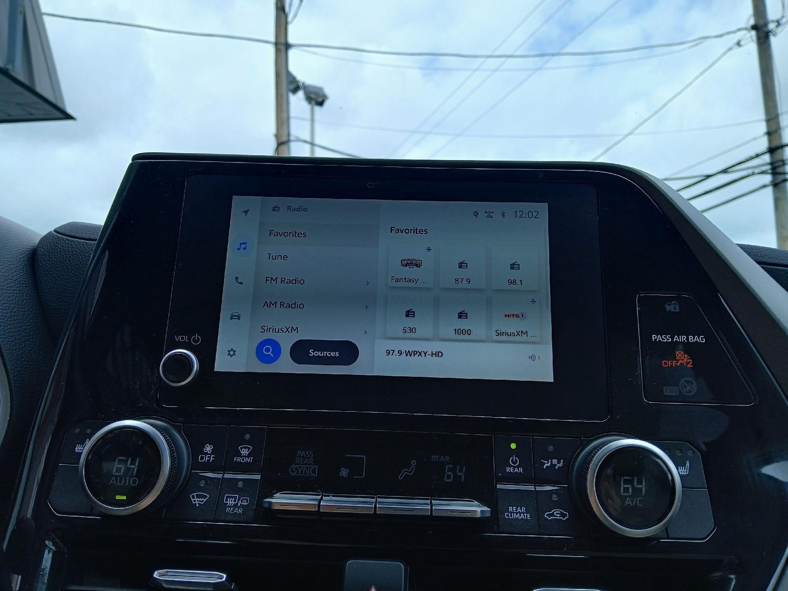 2023 Toyota Highlander Hybrid XLE