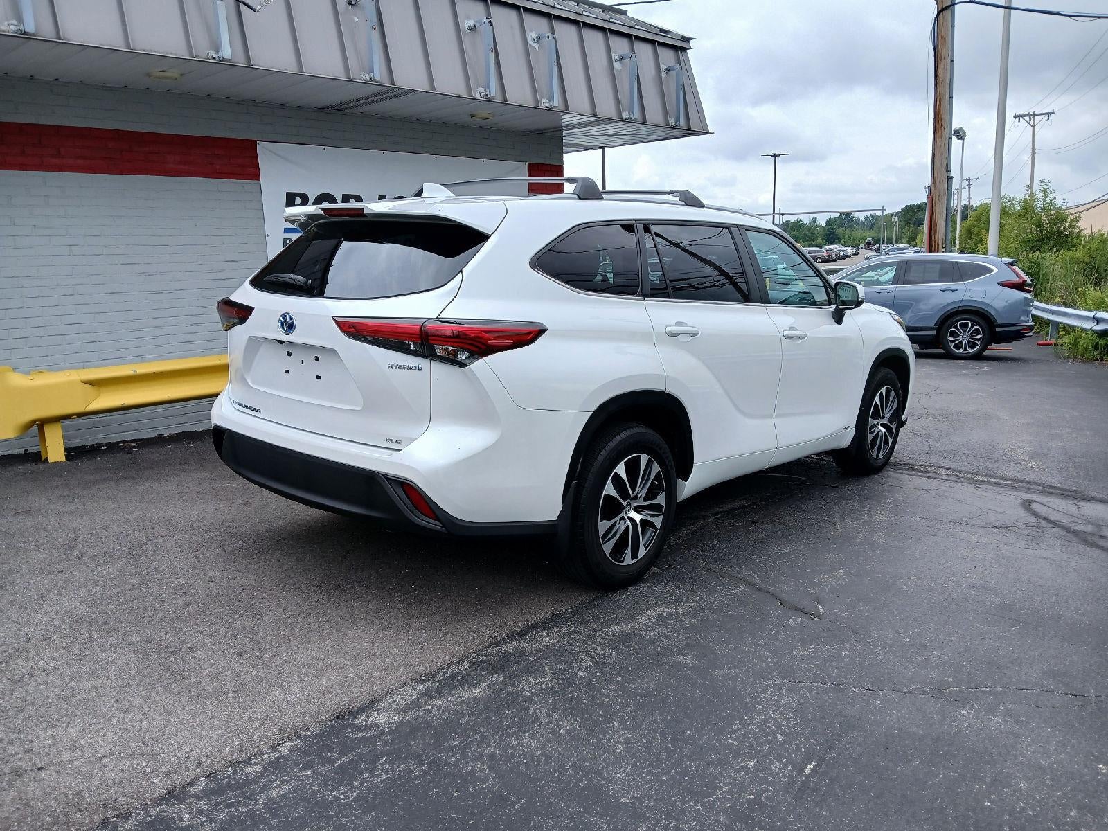 2023 Toyota Highlander Hybrid XLE